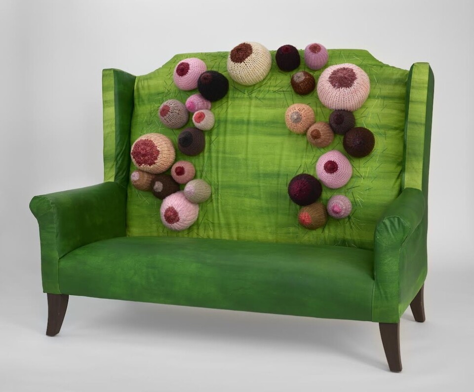 "A Throne of One's Own" 2022